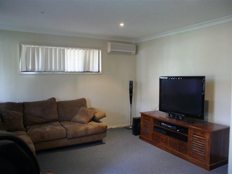 20 Bedroff Street, Upper Coomera QLD 4209