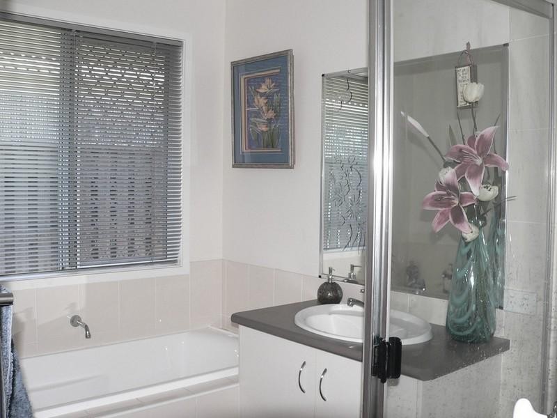 15 Aviation Avenue, Upper Coomera QLD 4209