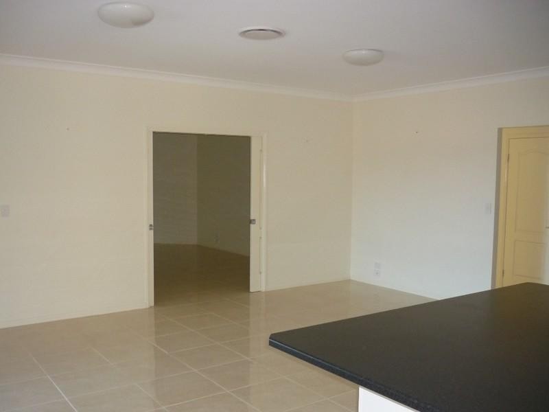 4 Wendy Court, Upper Coomera QLD 4209