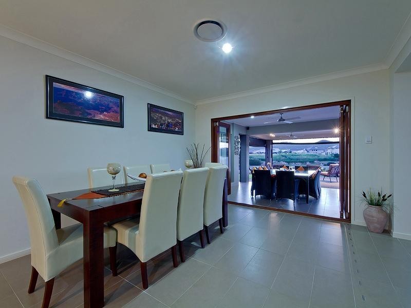 10 Rushcutter Avenue, Oxenford QLD 4210