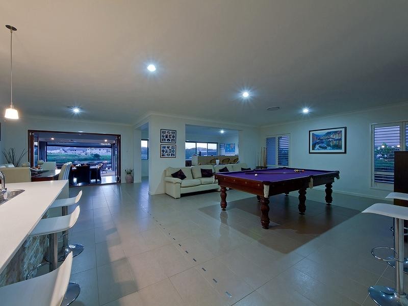 10 Rushcutter Avenue, Oxenford QLD 4210