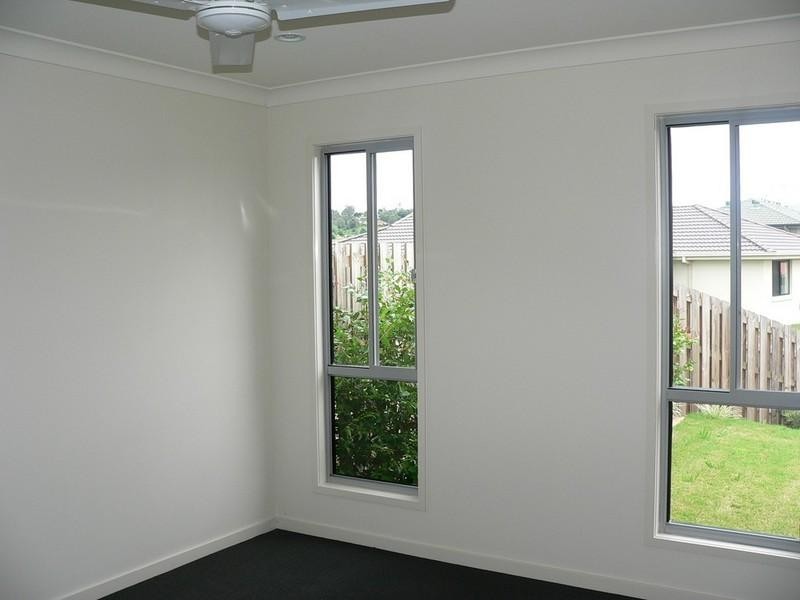 4 Reagan Close, Pimpama QLD 4209