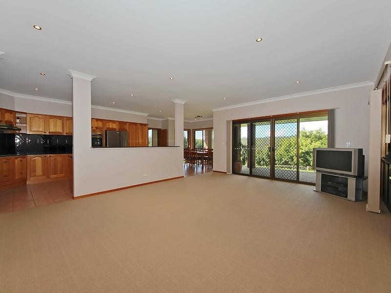 232 Rosemount Drive, Willow Vale QLD 4209