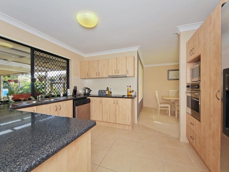 33 Roseapple Circuit, Oxenford QLD 4210