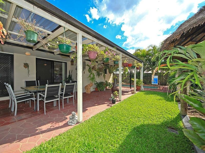 33 Roseapple Circuit, Oxenford QLD 4210