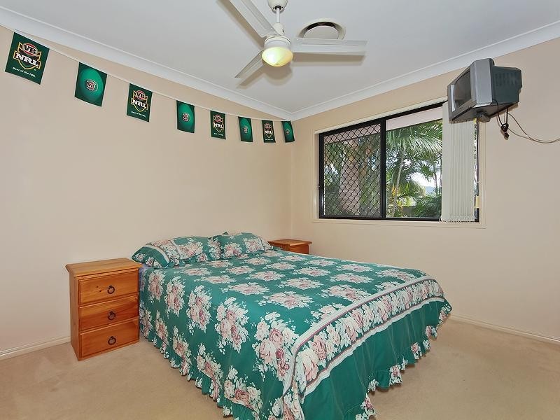 33 Roseapple Circuit, Oxenford QLD 4210