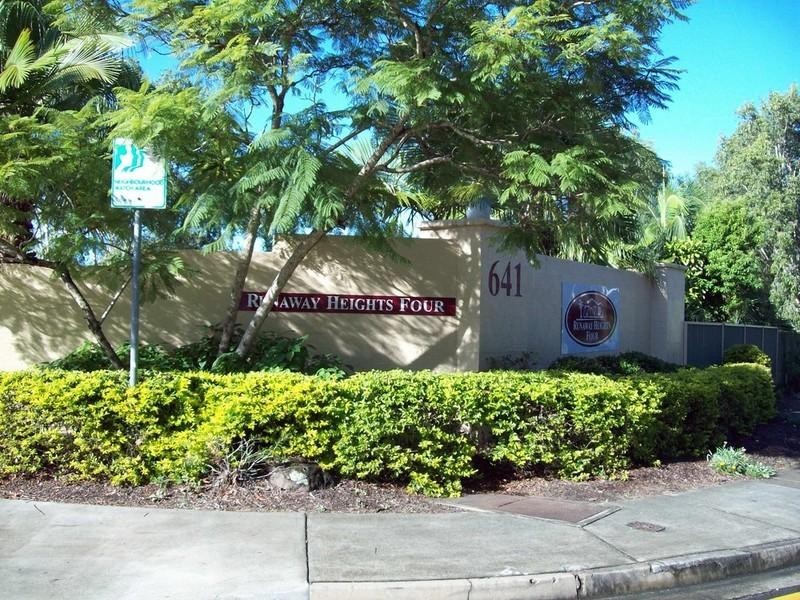 214/641 Pine Ridge Road, Biggera Waters QLD 4216