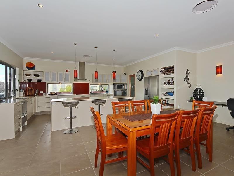 8 Stonecurlew Street, Upper Coomera QLD 4209