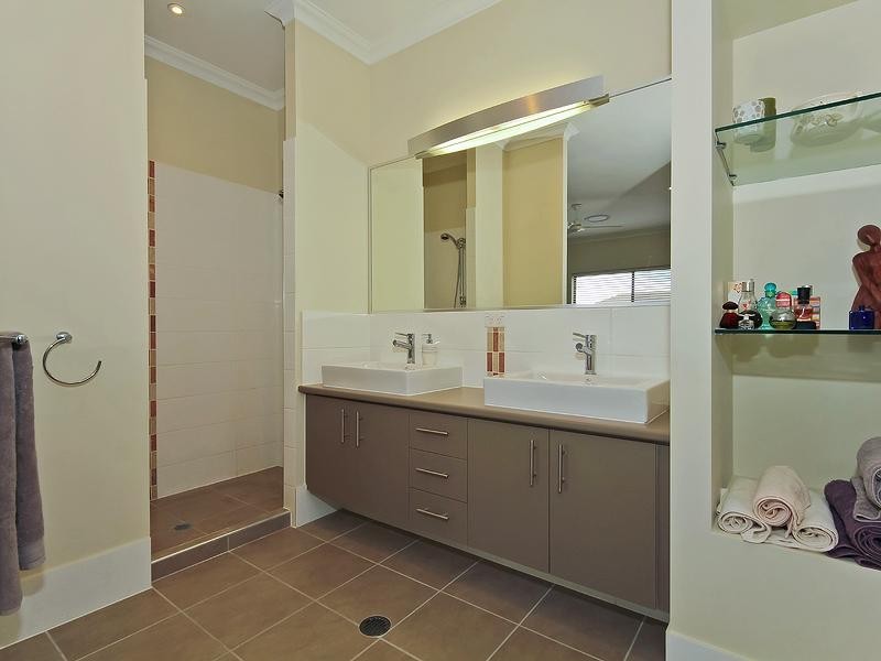 8 Stonecurlew Street, Upper Coomera QLD 4209