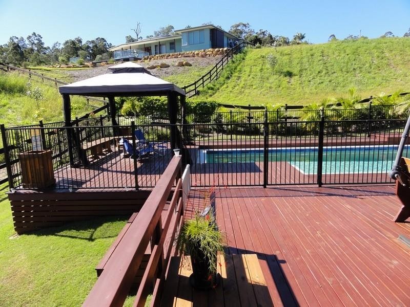 10 Greenacre Way, Maudsland QLD 4210