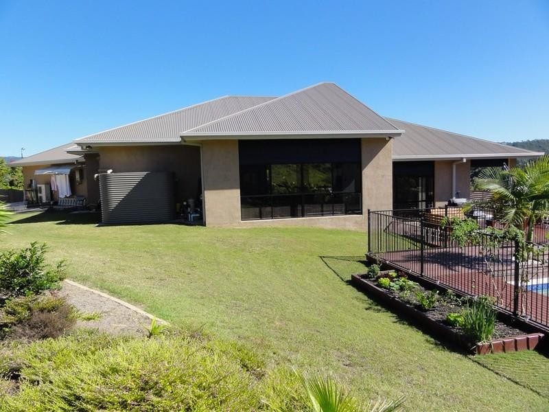 10 Greenacre Way, Maudsland QLD 4210