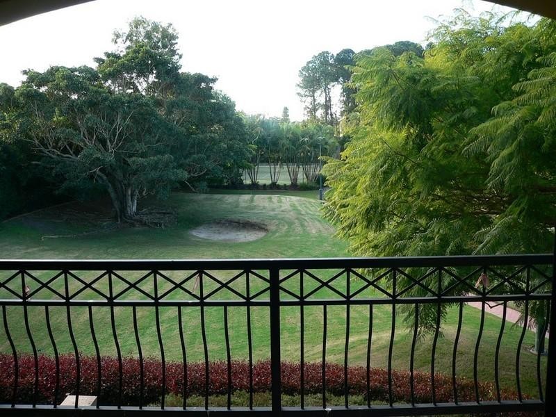 2/23 Santa Barbara Road, Hope Island QLD 4212