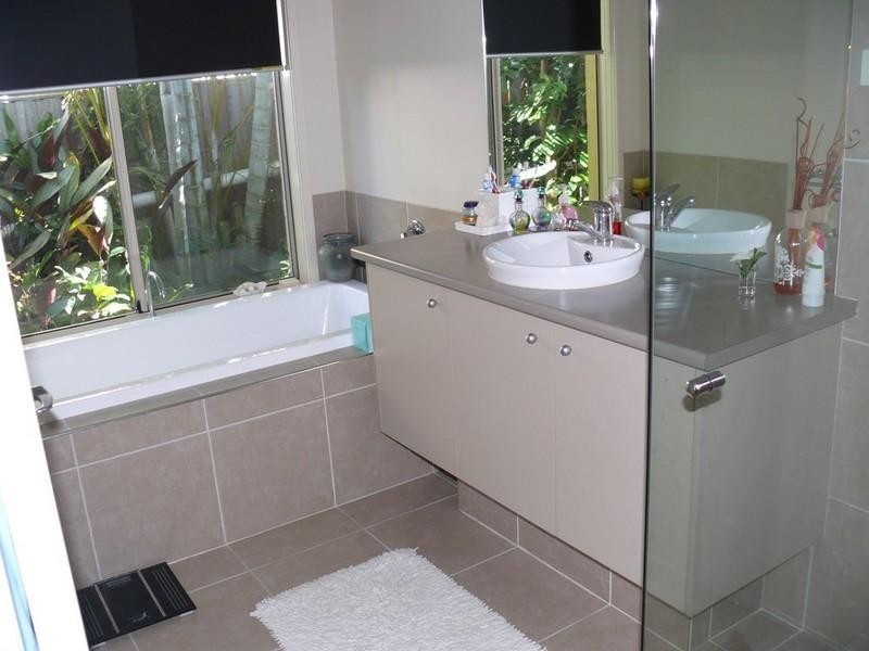23 Maloney Crescent, Maudsland QLD 4210