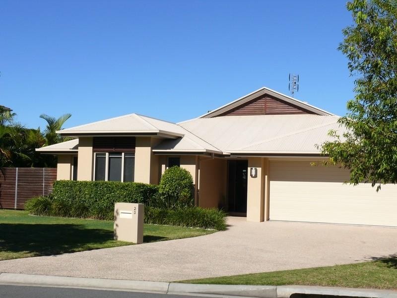 23 Maloney Crescent, Maudsland QLD 4210