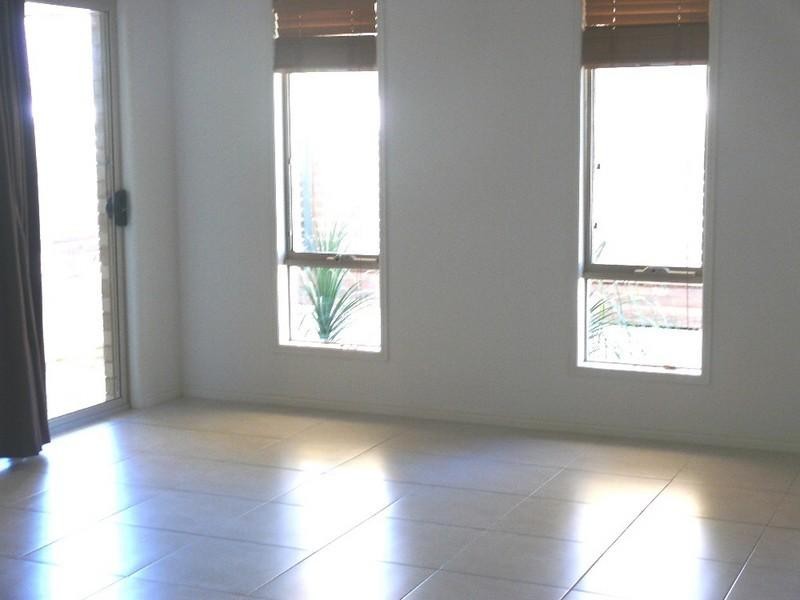 1/1 Clay Court, Pimpama QLD 4209