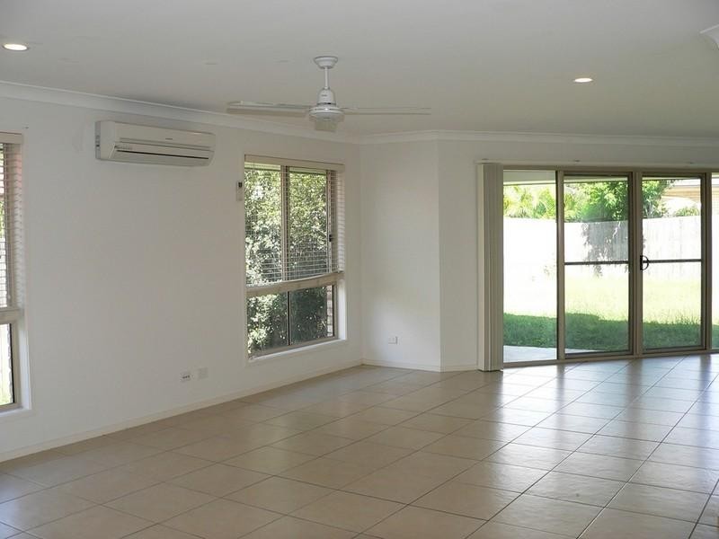 1/14 Bodacious Terrace, Pimpama QLD 4209