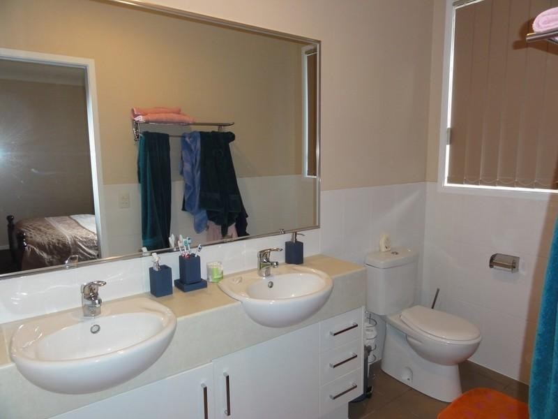 14 Berrimilla Lane, Coomera QLD 4209