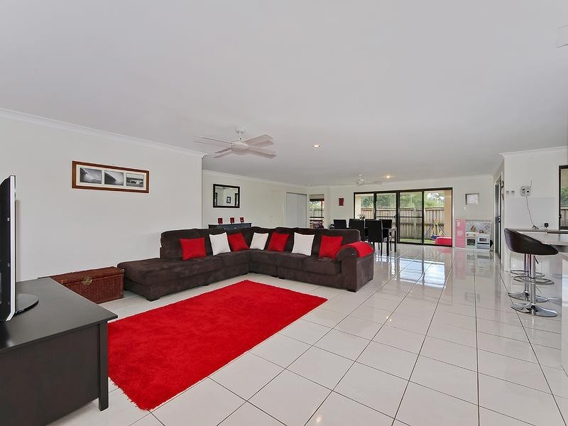 6 Ansett Way, Upper Coomera QLD 4209