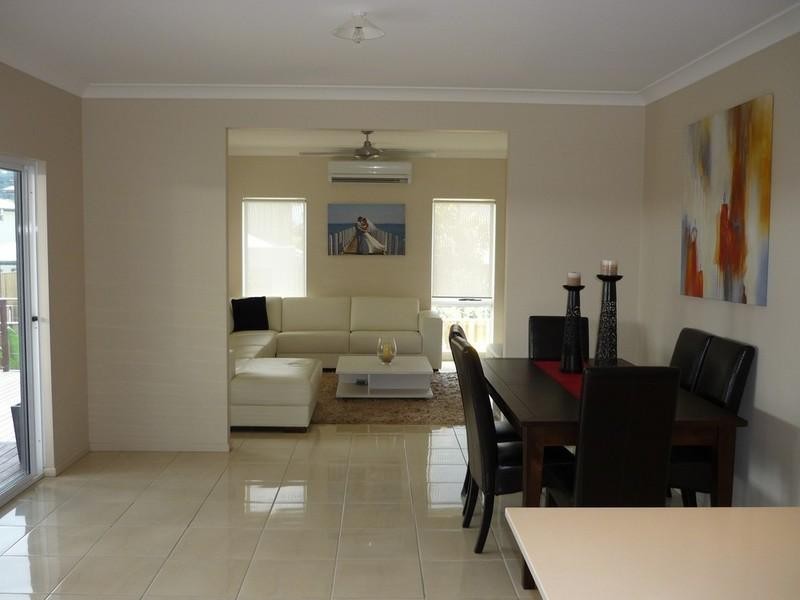 13 Garawarra Crescent, Upper Coomera QLD 4209