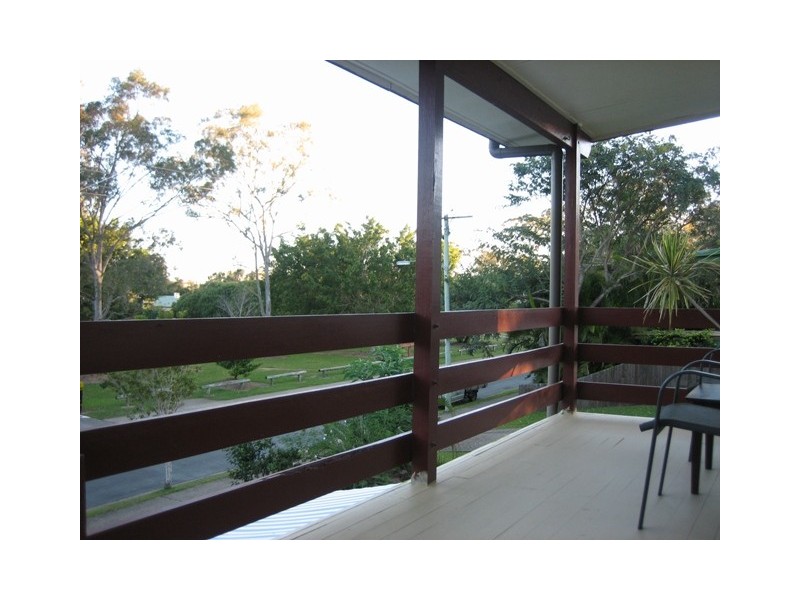 35 Carwell Avenue, Petrie QLD 4502