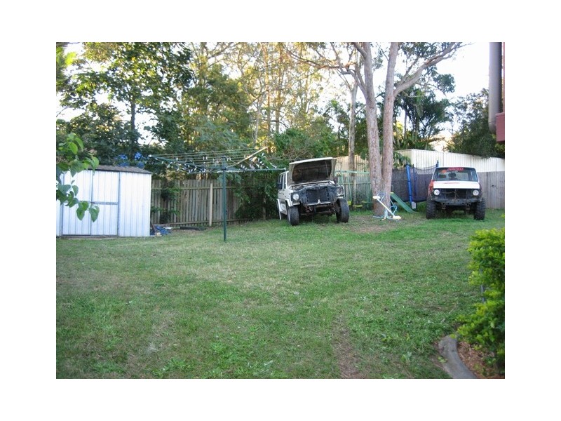 35 Carwell Avenue, Petrie QLD 4502