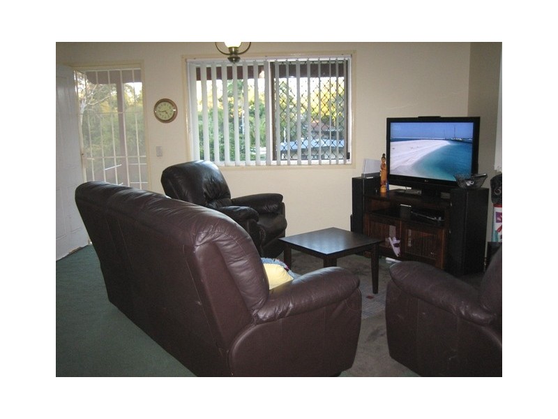 35 Carwell Avenue, Petrie QLD 4502