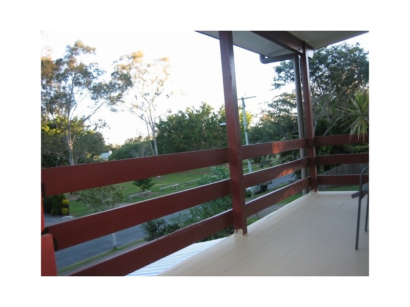 35 Carwell Avenue, Petrie QLD 4502