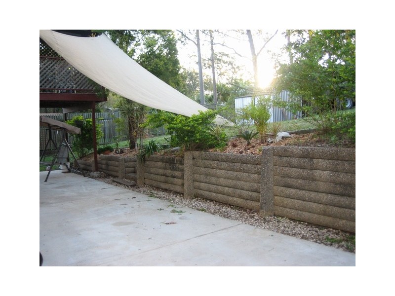 35 Carwell Avenue, Petrie QLD 4502