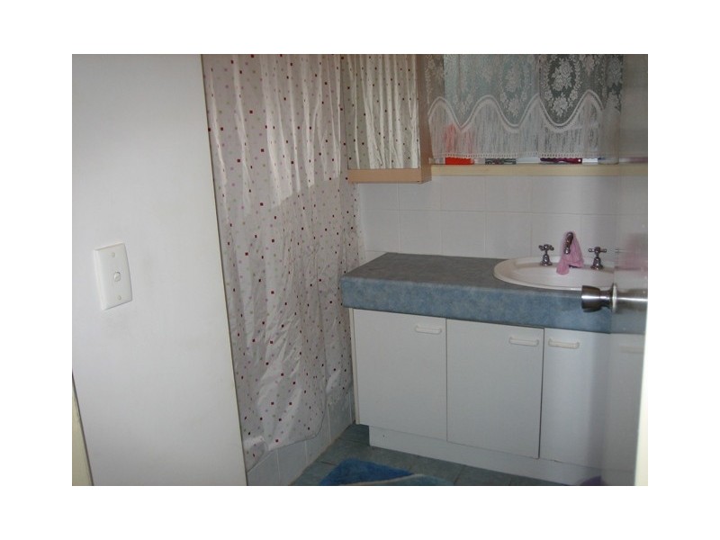 35 Carwell Avenue, Petrie QLD 4502