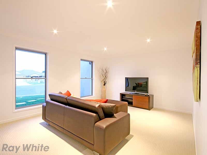 17 Jean Close, Joyner QLD 4500