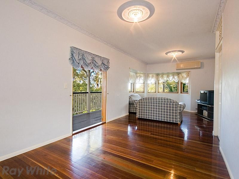 35 Whimbrel Street, Warner QLD 4500