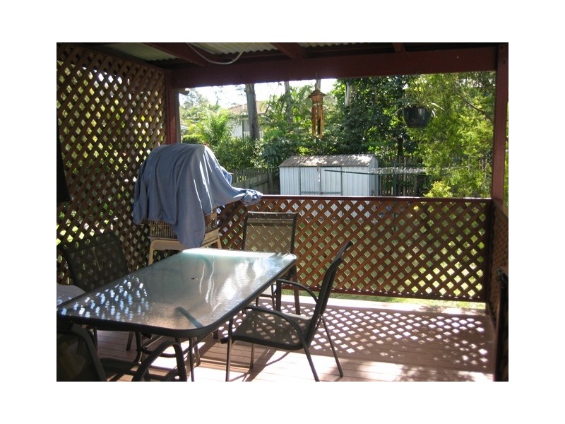 35 Carwell Avenue, Petrie QLD 4502