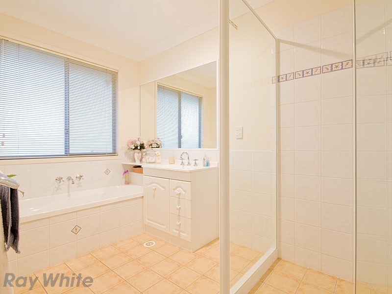 31 Paramount Drive, Warner QLD 4500