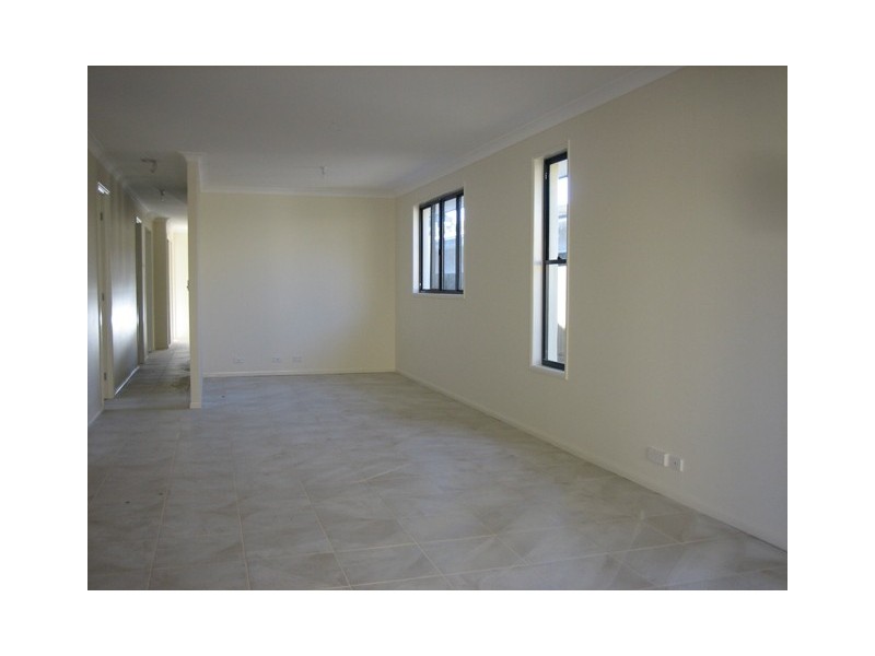 11 Planigale Crescent, North Lakes QLD 4509