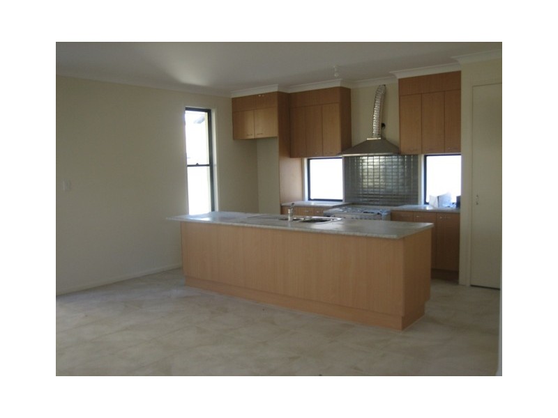 11 Planigale Crescent, North Lakes QLD 4509