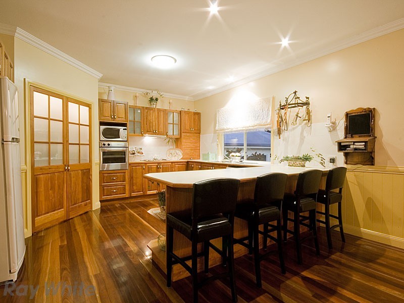 5 Pardalote Place, Cashmere QLD 4500