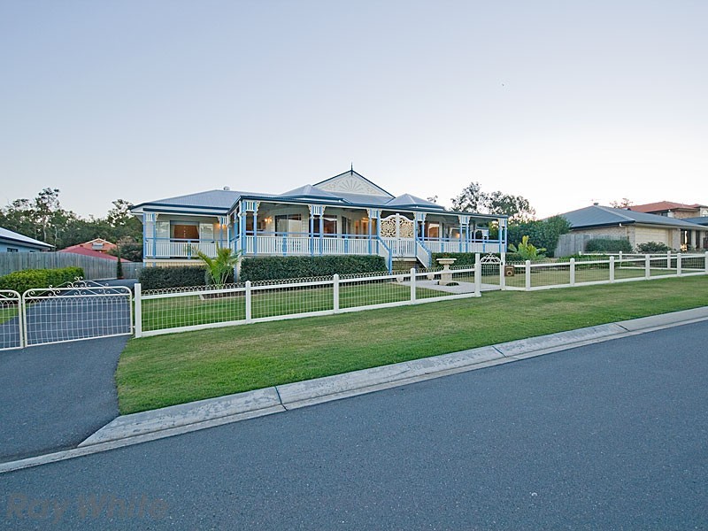 5 Pardalote Place, Cashmere QLD 4500