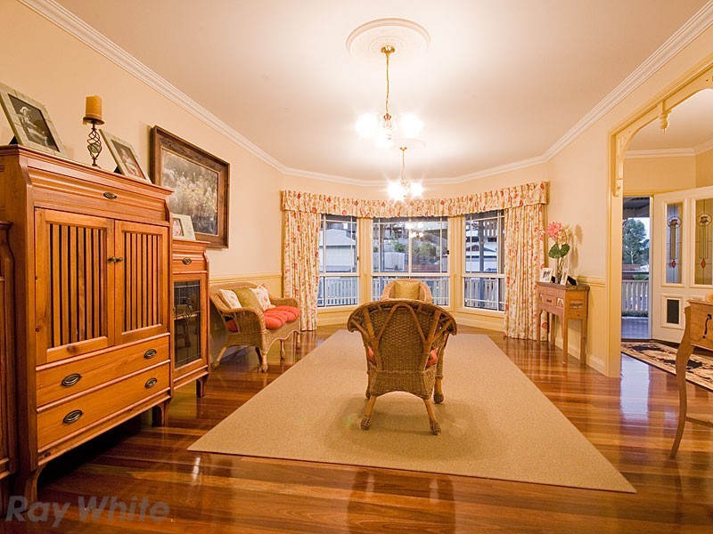 5 Pardalote Place, Cashmere QLD 4500