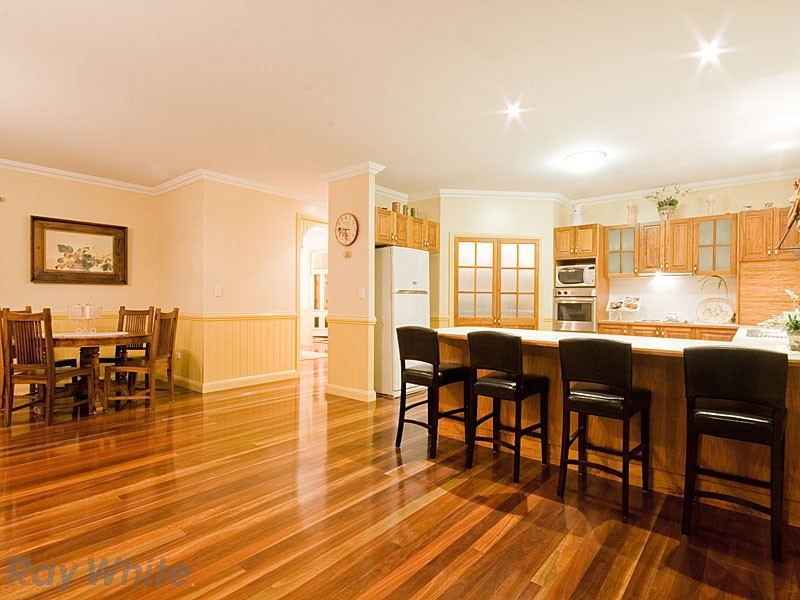 5 Pardalote Place, Cashmere QLD 4500