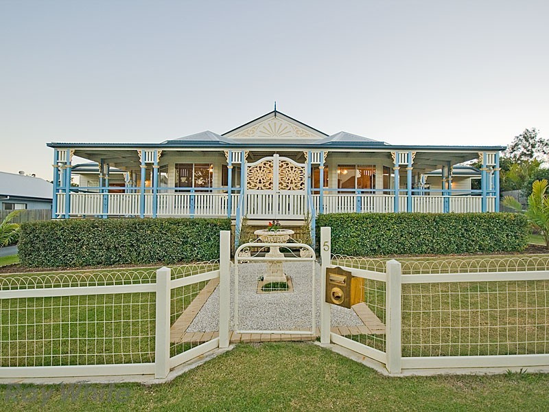 5 Pardalote Place, Cashmere QLD 4500