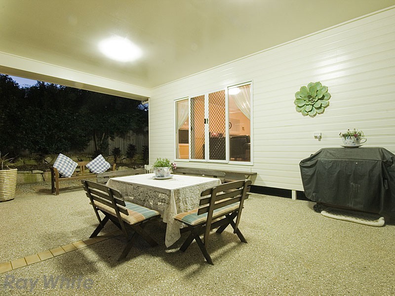 5 Pardalote Place, Cashmere QLD 4500