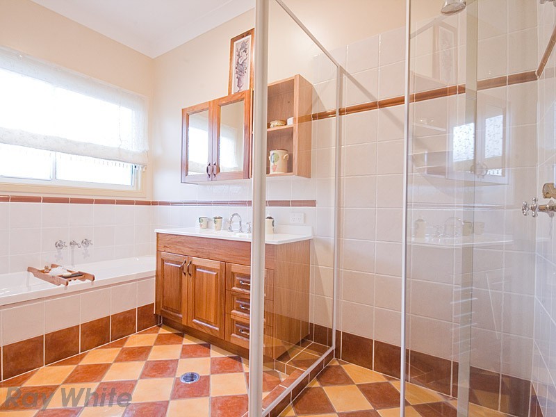 5 Pardalote Place, Cashmere QLD 4500