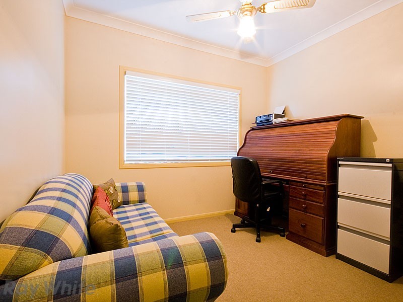 5 Pardalote Place, Cashmere QLD 4500