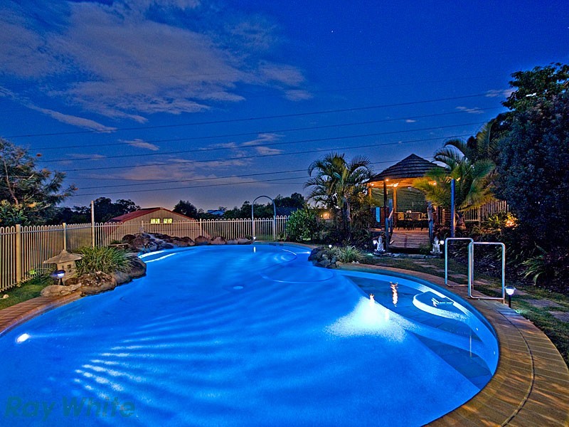 Eatons Hill QLD 4037