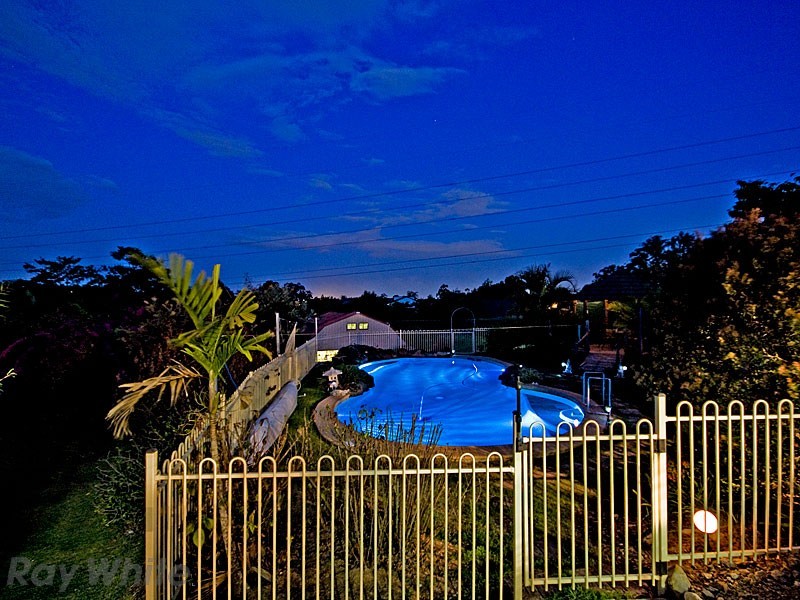 Eatons Hill QLD 4037