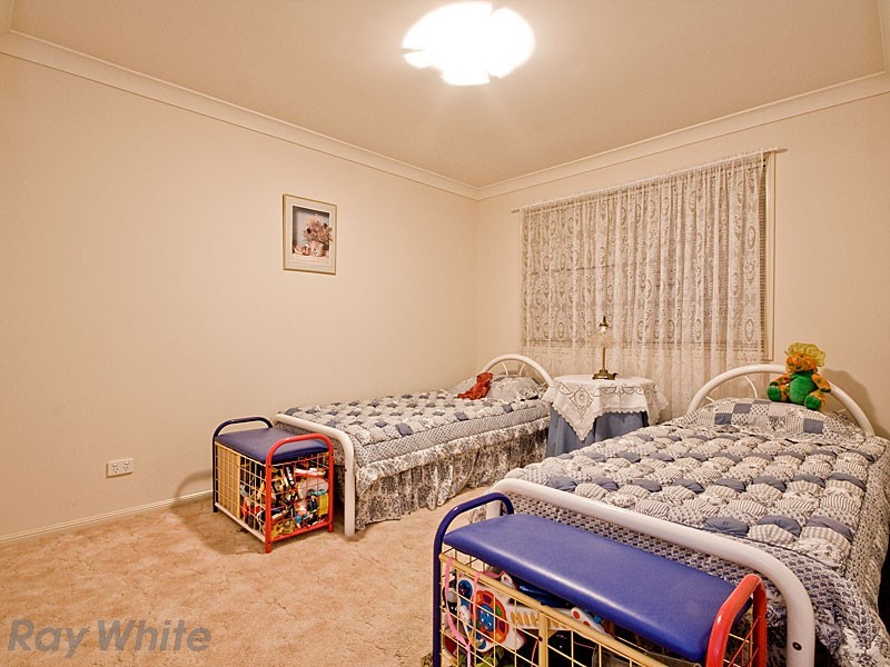 Eatons Hill QLD 4037