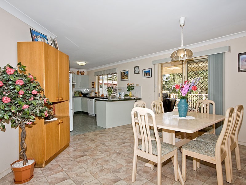 24 Whimbrel Street, Warner QLD 4500