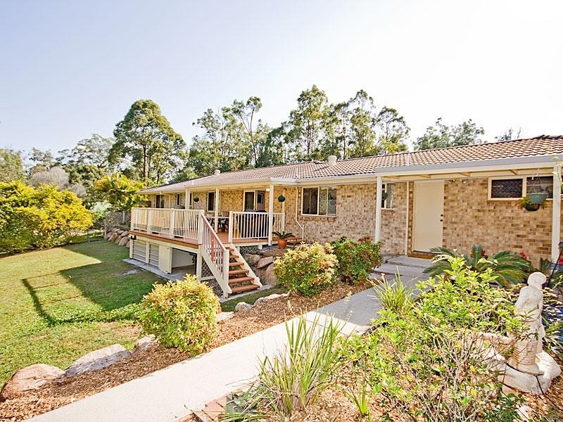 24 Whimbrel Street, Warner QLD 4500