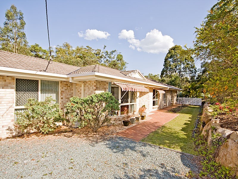 24 Whimbrel Street, Warner QLD 4500