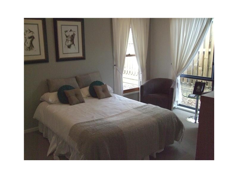 11 Waterside Drive, Springfield Lakes QLD 4300